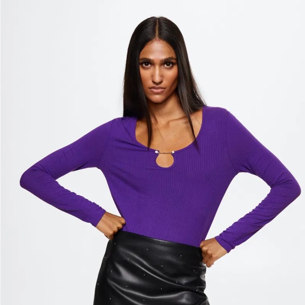 NWT MANGO Jewel Neck Ribbed T-Shirt Stretch Small purple
